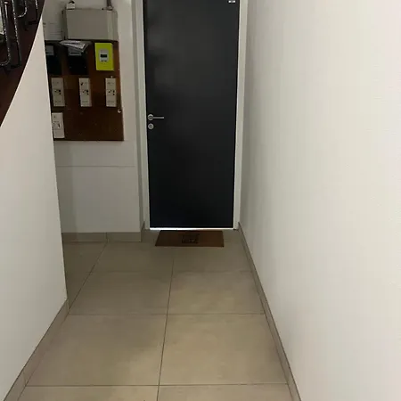 Le Petit Nouveau Avec Jardin דירה