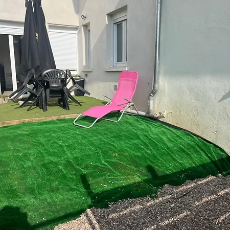 Le Petit Nouveau Avec Jardin